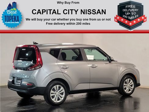 Used 2022 Kia Soul LX image 21