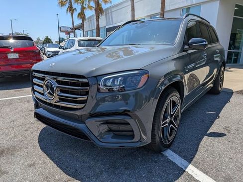 New 2026 Mercedes-Benz GLS 450 4MATIC image 9