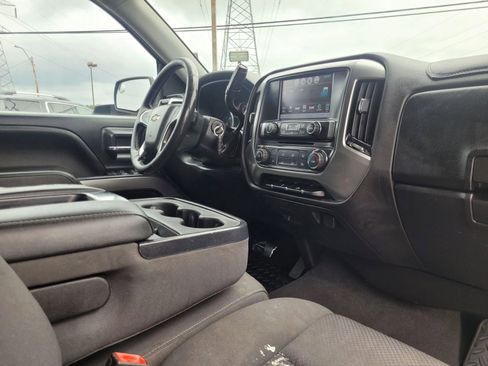 Used 2019 Chevrolet Silverado 1500 LT AWD/4WD image 24