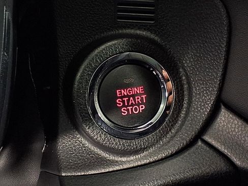 Certified 2025 Subaru Outback Limited image 18