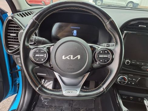 Used 2024 Kia Soul GT-Line FWD image 12