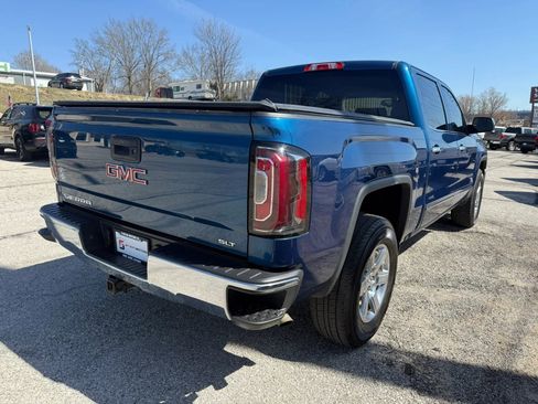 Used 2018 GMC Sierra 1500 SLT w/ Suspension Package, Off-Road image 3