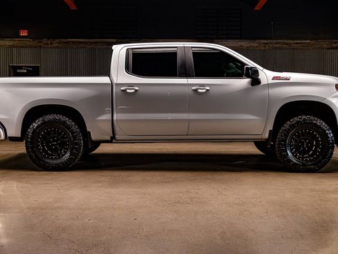 Used 2019 Chevrolet Silverado 1500 LT w/ All-Star Edition image 10