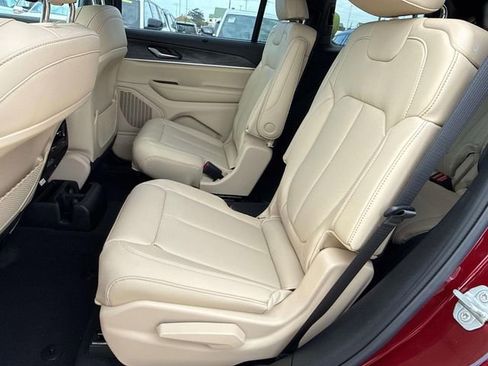 New 2025 Jeep Grand Cherokee L Limited w/ Luxury Tech Group II RWD image 9