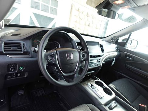 Certified 2023 Honda Ridgeline Sport image 15