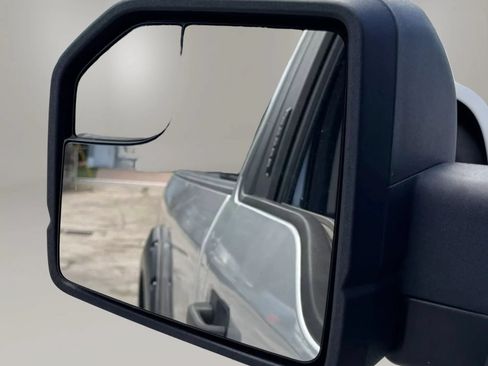 Used 2017 Ford F150 XLT RWD image 11
