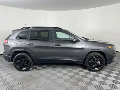 Used 2020 Jeep Cherokee Latitude Plus AWD/4WD image 13
