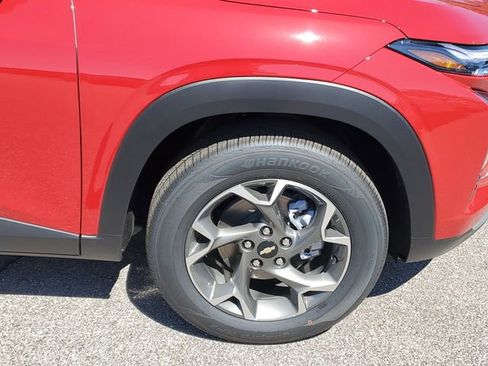 New 2026 Chevrolet Trax LT w/ Driver Confidence Package FWD image 6