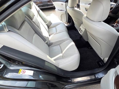 Used 2011 Lexus ES 350 image 33