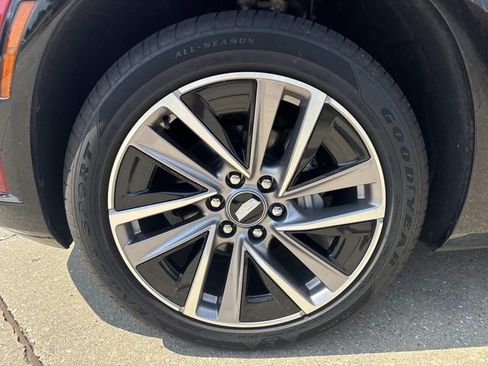 Used 2026 Cadillac Vistiq Sport w/ LPO, Floor Liner Package AWD/4WD image 8