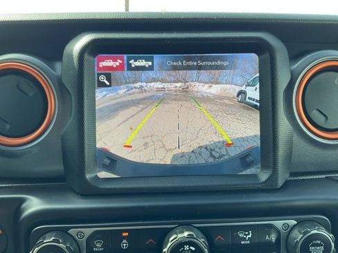 Used 2023 Jeep Gladiator Mojave w/ LED Lighting Group AWD/4WD image 28