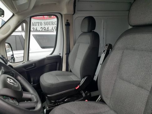 Used 2022 RAM ProMaster 2500 image 9