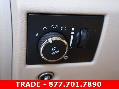 Used 2016 Jeep Grand Cherokee Overland image 20