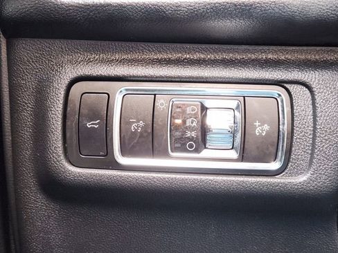 Used 2023 Lincoln Corsair Reserve w/ Equipment Group 201A image 22