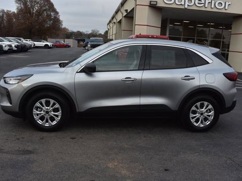 Used 2023 Ford Escape Active image 10