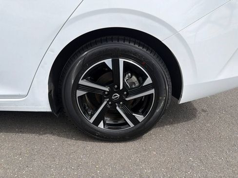 Used 2024 Nissan Sentra SV FWD image 10