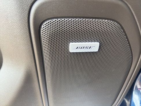 Used 2021 GMC Sierra 1500 SLT w/ SLT Convenience Package AWD/4WD image 22