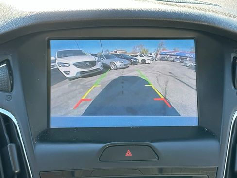 Used 2017 Ford Focus Titanium image 38