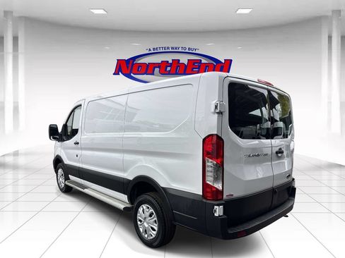 Used 2024 Ford Transit 250 Low Roof w/ Exterior Upgrade Package RWD image 5