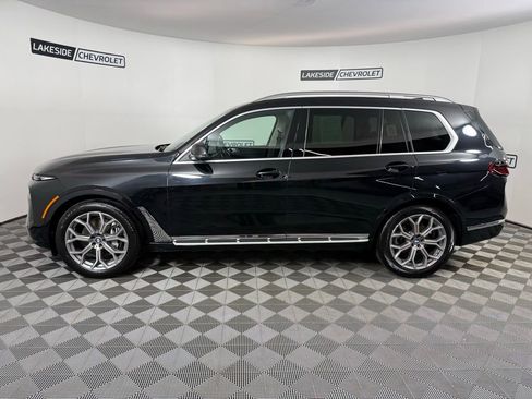 Used 2025 BMW X7 xDrive40i AWD/4WD image 3