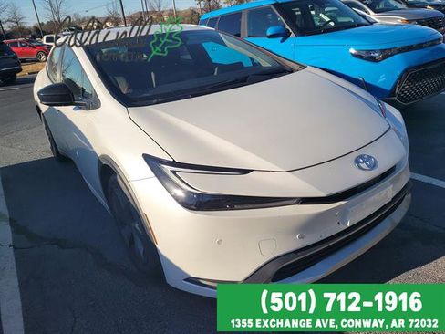Used 2024 Toyota Prius Prime SE image 32