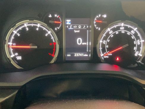 Used 2024 Toyota 4Runner TRD Pro AWD/4WD image 11