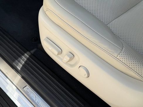 Used 2022 Lexus GX 460 Luxury w/ Off Road Package AWD/4WD image 16