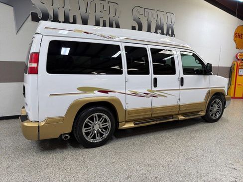 Used 2014 GMC Savana 1500 image 35