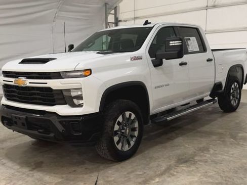 Certified 2025 Chevrolet Silverado 2500 Custom w/ Custom Value Package AWD/4WD image 8