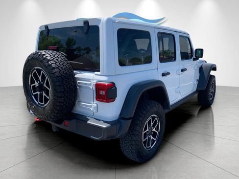 Used 2025 Jeep Wrangler Unlimited Rubicon AWD/4WD image 7