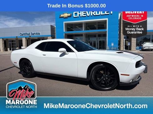 Used 2016 Dodge Challenger SXT Plus image 1
