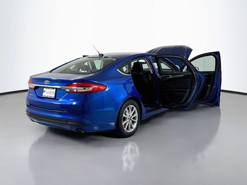 Used 2017 Ford Fusion SE FWD image 20