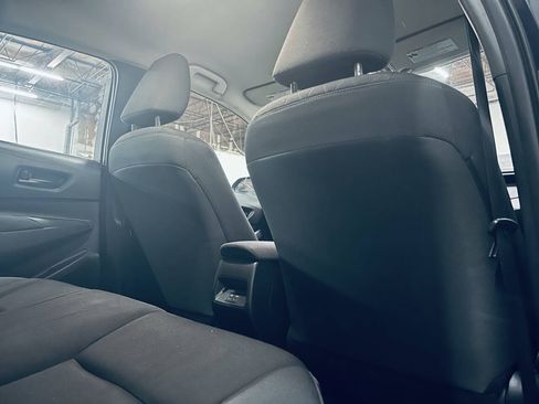 Used 2025 Toyota Corolla LE FWD image 20