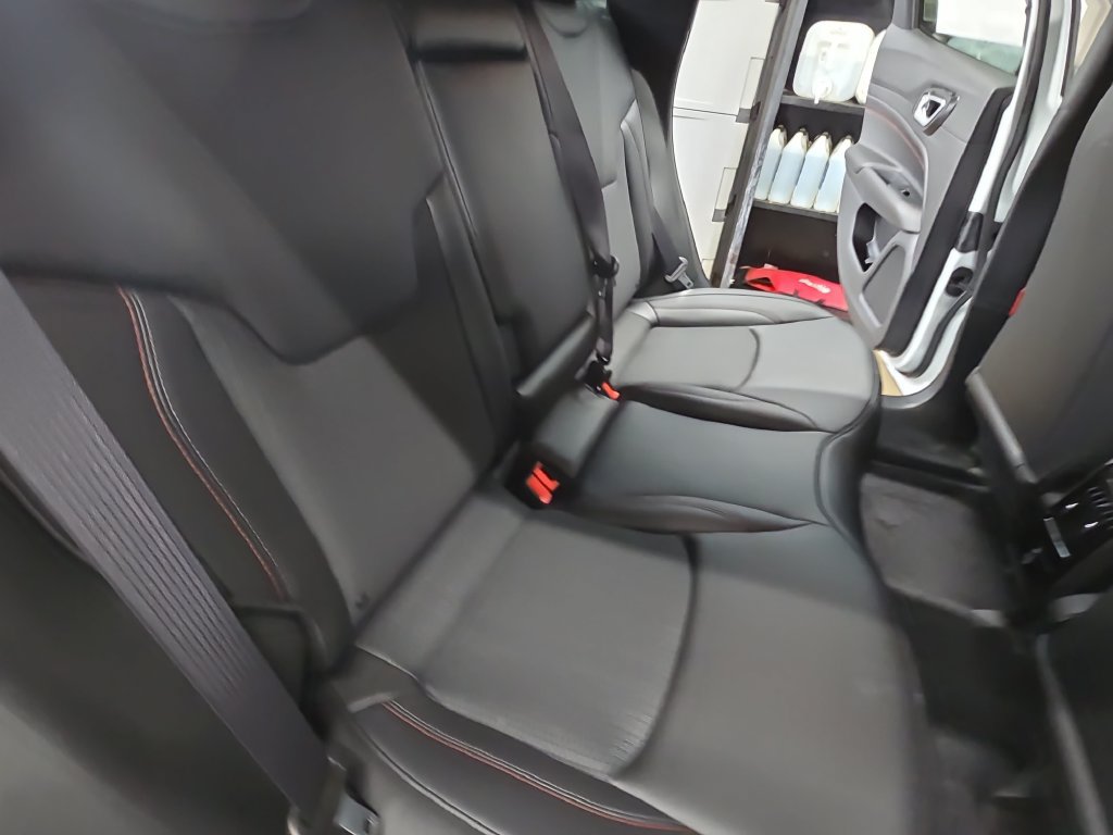 New 2026 Jeep Compass Trailhawk AWD/4WD image 11