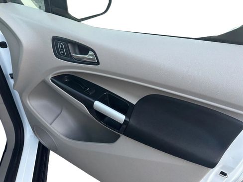 Used 2019 Ford Transit Connect XLT FWD image 21