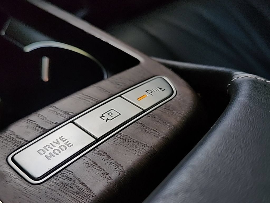 Certified 2023 Genesis Electrified G80 AWD/4WD image 22