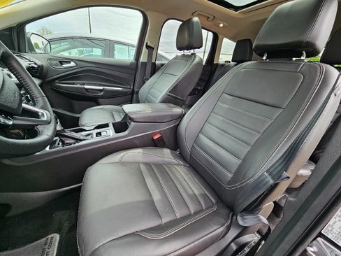 Used 2017 Ford Escape Titanium AWD/4WD image 11