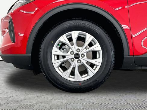 Certified 2024 Ford Escape Active w/ Cold Weather Package FWD image 9