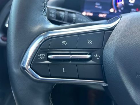 Used 2024 Chevrolet Traverse Z71 AWD/4WD image 13