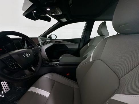Used 2026 Toyota Camry SE w/ Convenience Package FWD image 20