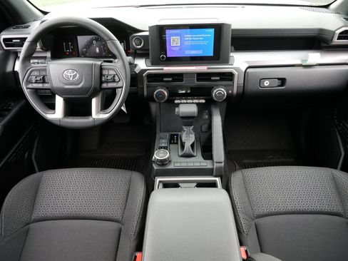 Certified 2025 Toyota 4Runner SR5 image 10