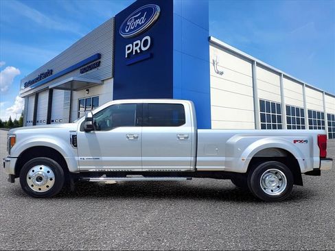 Used 2019 Ford F450 Lariat w/ Lariat Ultimate Package image 21