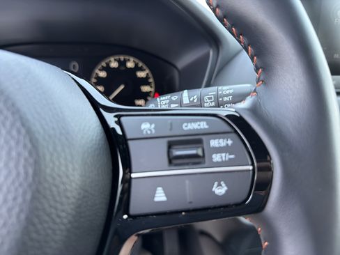 Used 2025 Honda HR-V Sport image 20