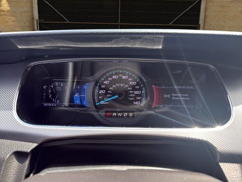 Used 2013 Ford Taurus SHO AWD/4WD image 28