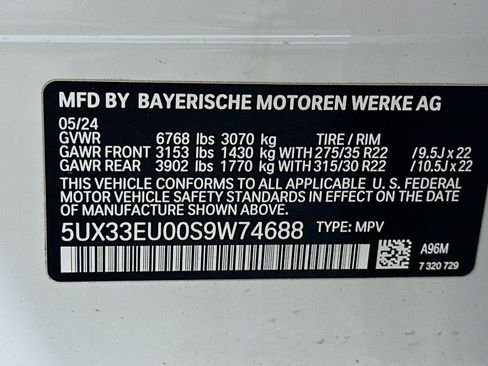 Used 2025 BMW X5 M60i AWD/4WD image 37