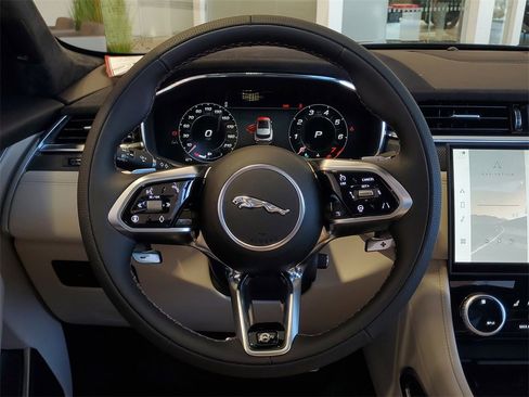 New 2026 Jaguar F-PACE SVR image 27