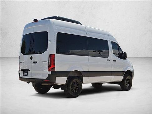 Used 2024 Mercedes-Benz Sprinter 2500 image 5