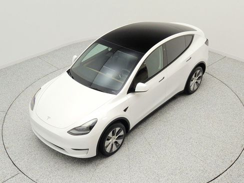 Used 2022 Tesla Model Y Long Range AWD/4WD image 21