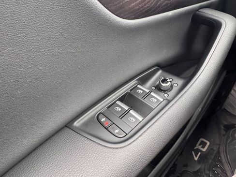 Used 2020 Audi Q7 2.0T Premium w/ Convenience Package image 37
