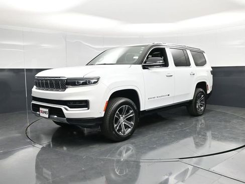 Used 2023 Jeep Grand Wagoneer 4WD image 8